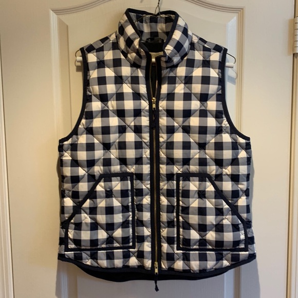 J. Crew Down Buffalo Check Puffer Vest Navy/White Medium EUC Reposhed - Picture 2 of 16